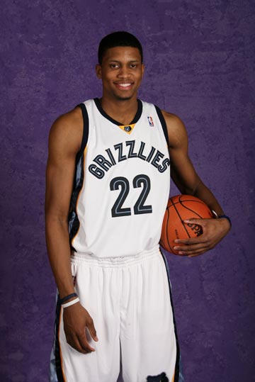 球不够果断 球不够果断